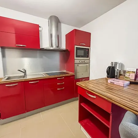 Spacieux & Central, Parking Prive Apartment *